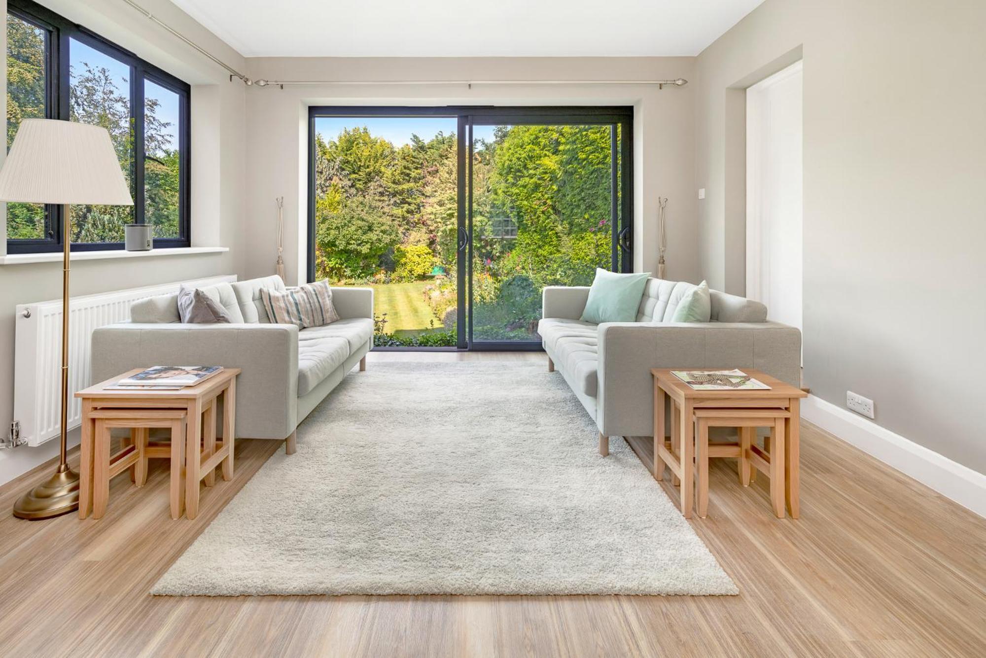 Westleigh Hotel Ashtead Bagian luar foto