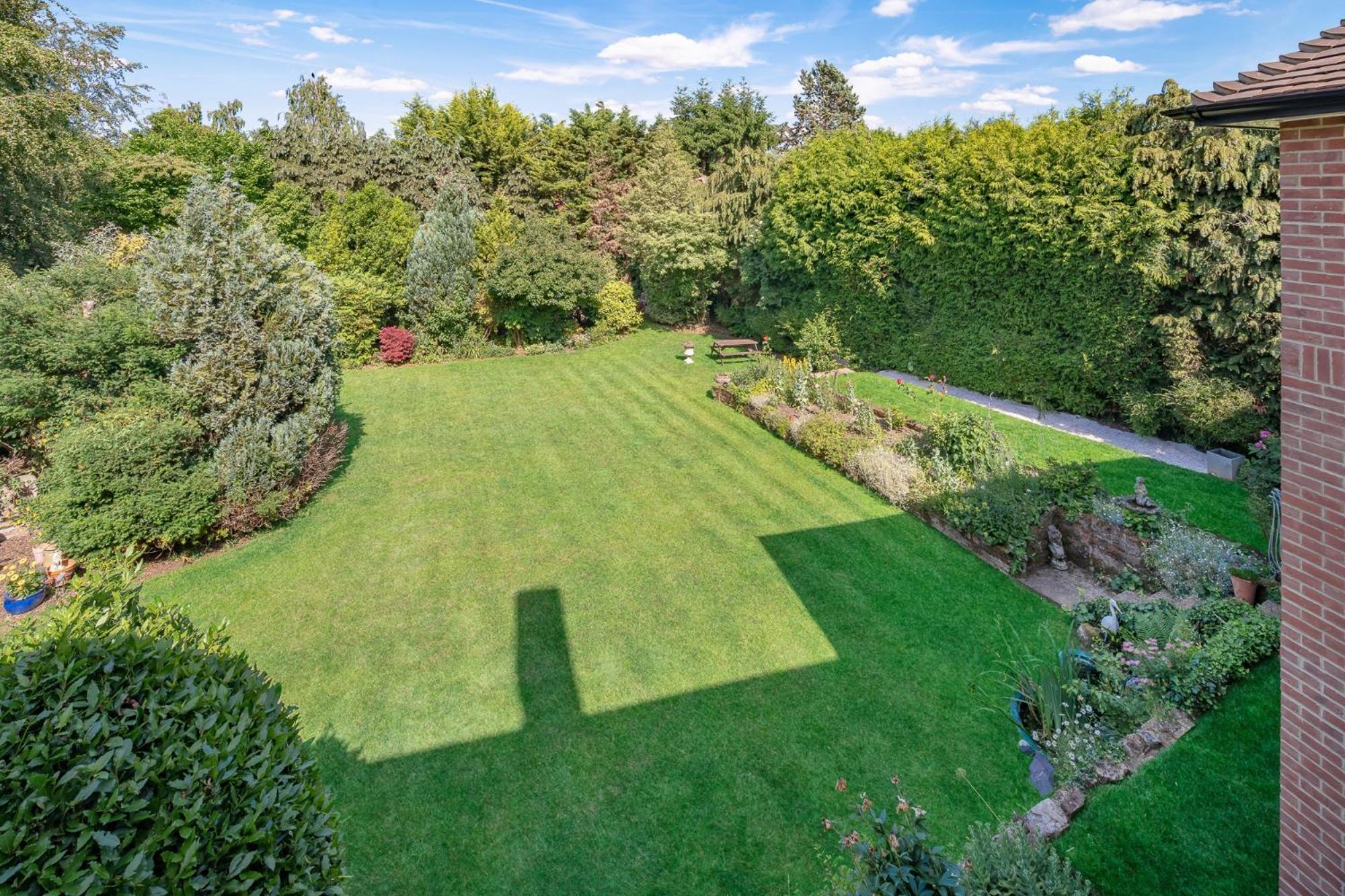 Westleigh Hotel Ashtead Bagian luar foto