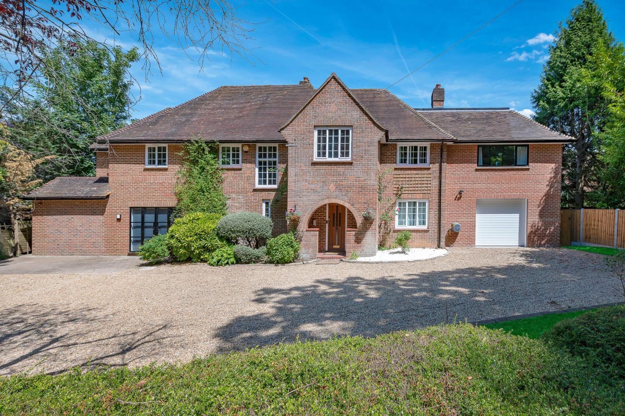 Westleigh Hotel Ashtead Bagian luar foto